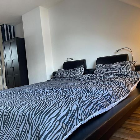 Luxurioeses Zimmer 10Min Zum Universitaet 卡塞尔 外观 照片