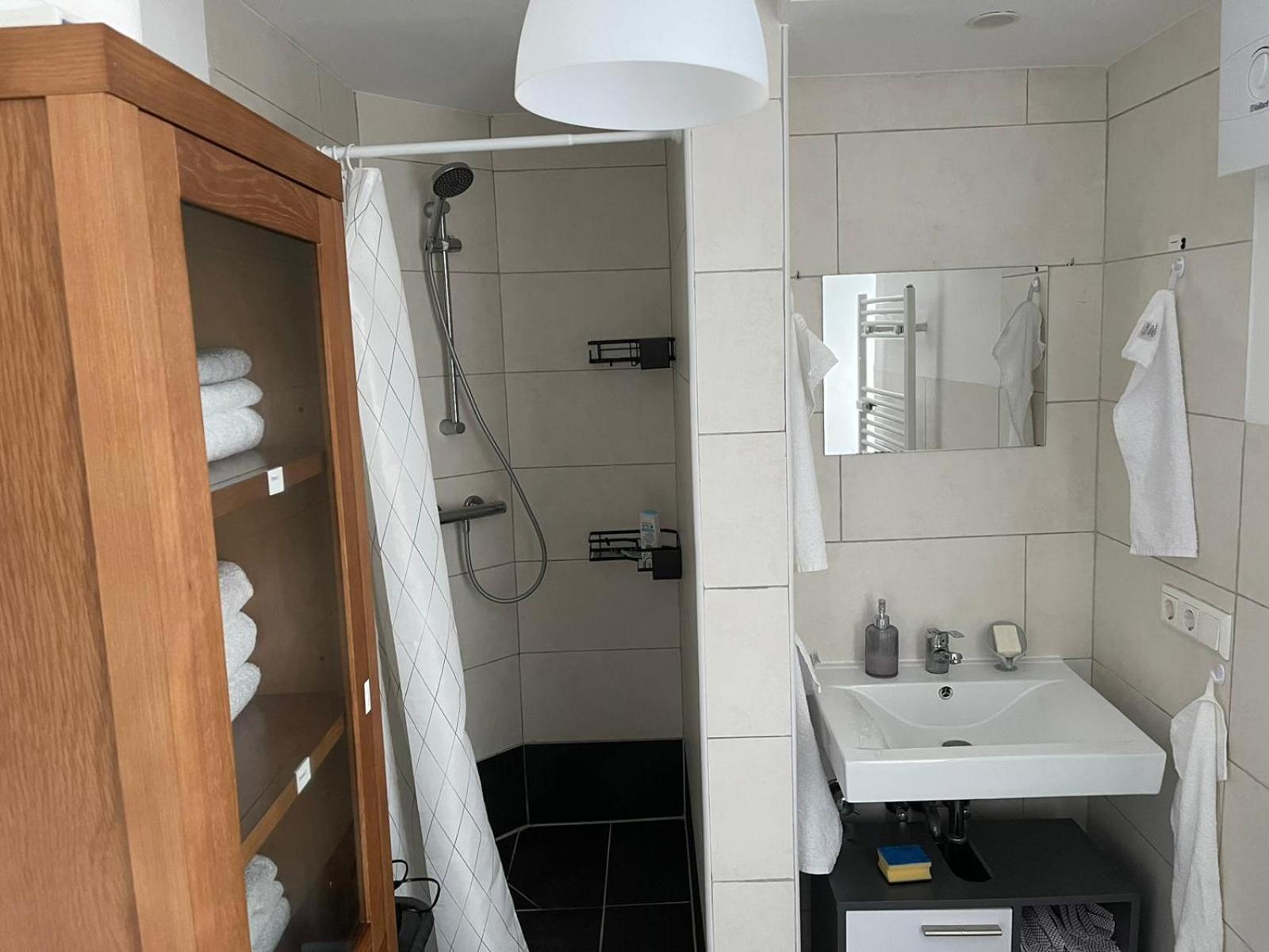 Luxurioeses Zimmer 10Min Zum Universitaet 卡塞尔 外观 照片