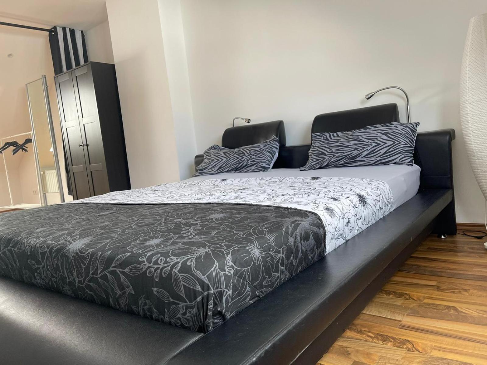 Luxurioeses Zimmer 10Min Zum Universitaet 卡塞尔 外观 照片
